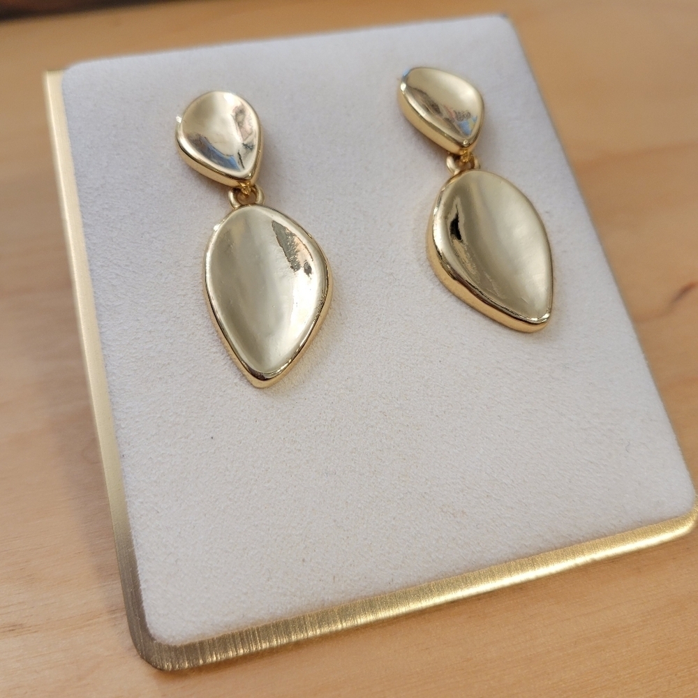 14kt Gold Plated Drop Earrings • Brand New • Pale Shiny Gold